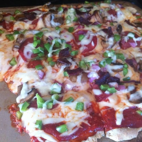 Gluten free pizza! With grassfed beef bacon and pepperoni. <3