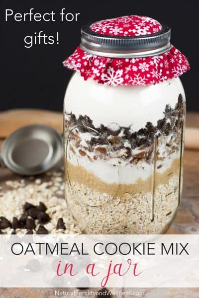 oatmeal cookie mix in a jar